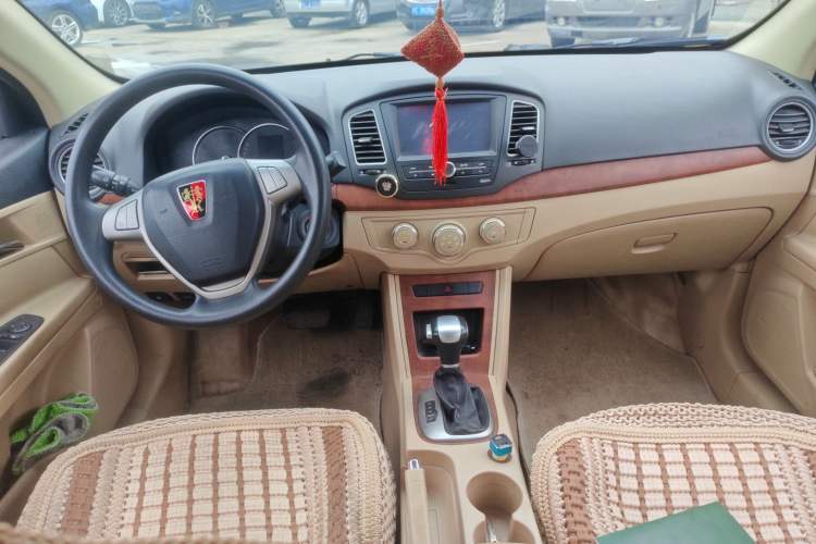 Used Roewe 350 2014 1.5L Automatic Xunyue Version Center Console