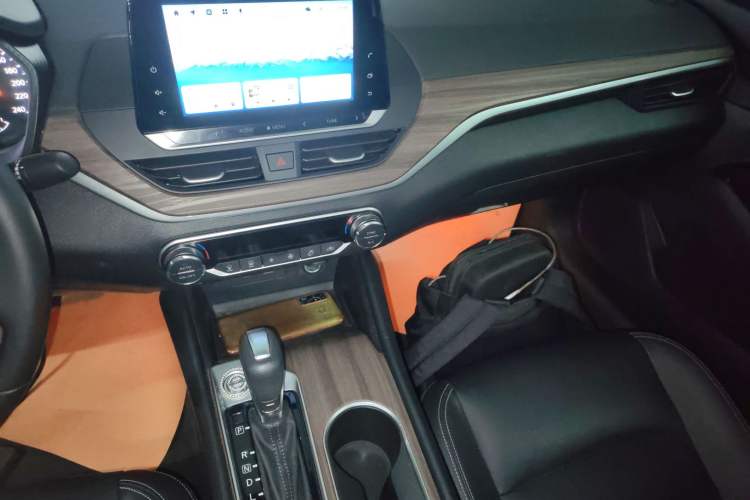 Used Nissan Teana 2021 2.0L XL Comfort Edition Audio And AC Panel