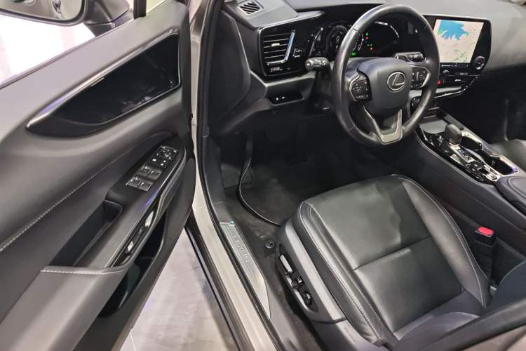 Used Lexus NX 2023 350h Front-Wheel-Drive Chuan Yue Edition