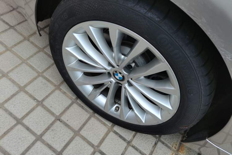 Used BMW 5 Series 2019 Facelifted 525Li Luxury Package