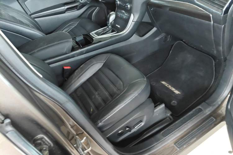 Used Ford Edge 2016 EcoBoost 245 Two-Wheel-Drive Titanium 7-Seater