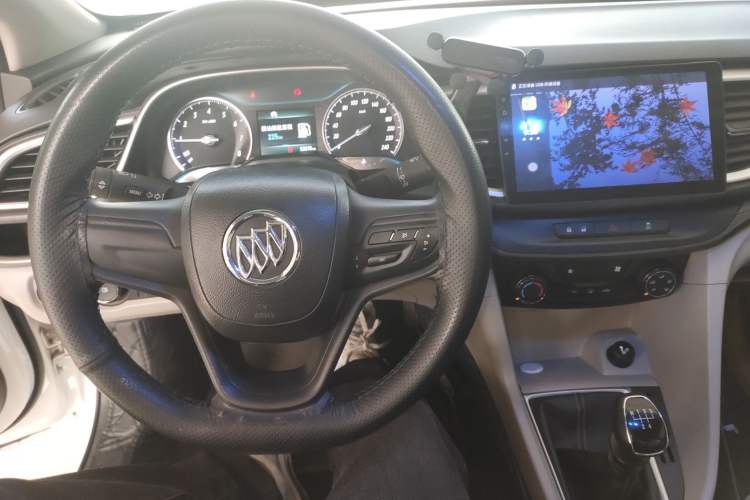 Used Buick GT 2017 15N Manual Elite Version Center Console