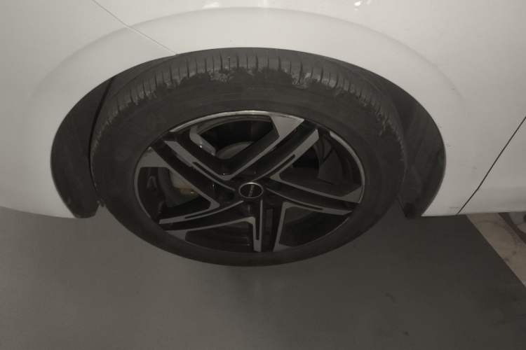 Used Roewe D7 2023 EV 510km Rear-Drive Flagship Edition
