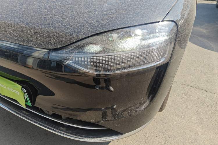 Used Hima AITO M9 2025 Extended-Range Ultra Version 52 kWh 6-Seater Left Front Headlight