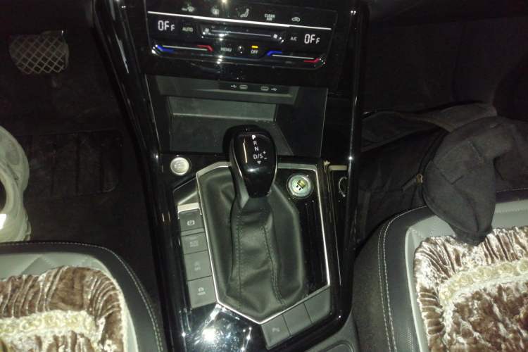 Used Volkswagen Tayron 2023 280TSI Two-Wheel-Drive Luxury Plus Advanced Version
