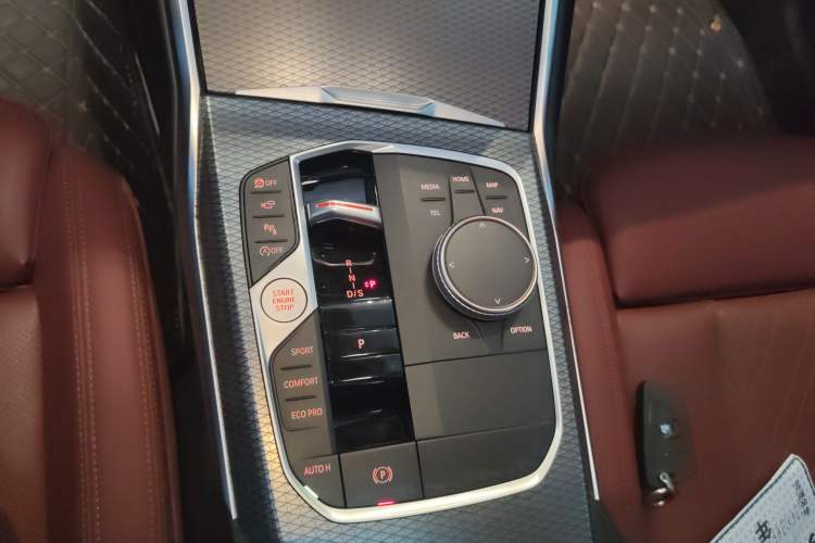 Used BMW 3 Series 2023 325Li M Sport Night Edition Package Gear Lever