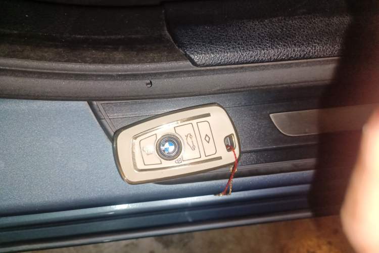 Used BMW 5 Series GT 2011 535i Elegant Edition Vehicle Key