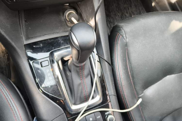 Used Mazda 3 Axela 2016 Sedan 2.0L Automatic Flagship Model Gear Lever