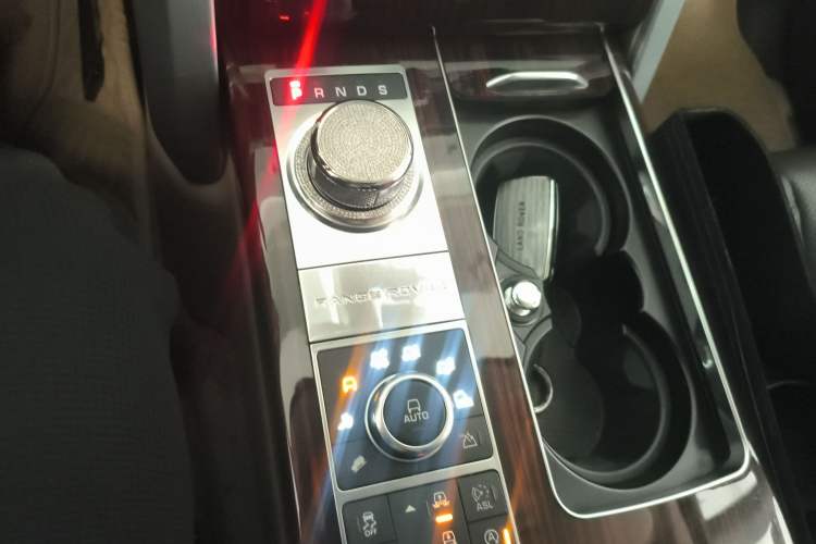 Used Land Rover Range Rover 2016 3.0 SC V6 Vogue Extended Version
