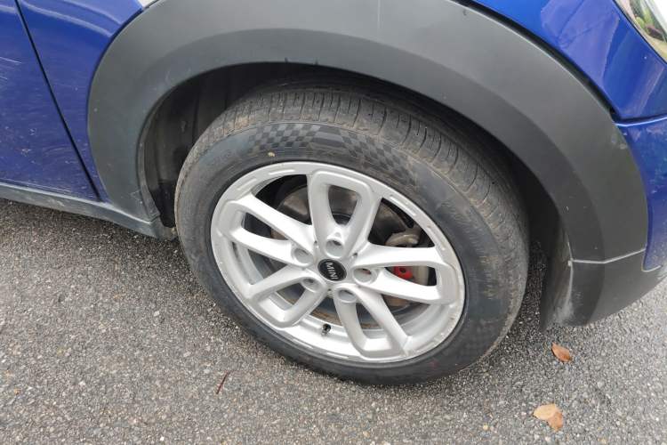 Used MINI Countryman 2014 1.6L COOPER Excitement Right Front Wheel Hub