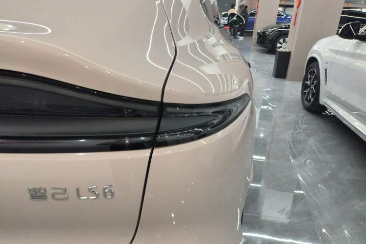 Used IM LS6 2023 Max Standard Edition