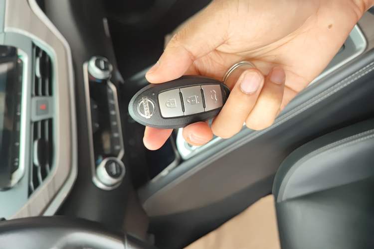 Used Nissan Teana 2021 2.0L XL Upper AD1 Smart Drive & Navigation Edition Vehicle Key