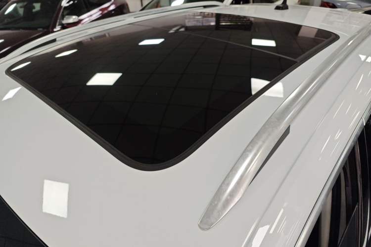 Used Volkswagen T-ROC 2021 280TSI DSG Two-Wheel Drive Comfort Connect Edition