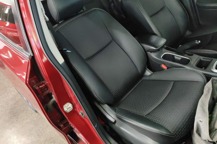 Used Nissan Tiida 2016 1.6L CVT Smart Drive Edition Right Front Seat