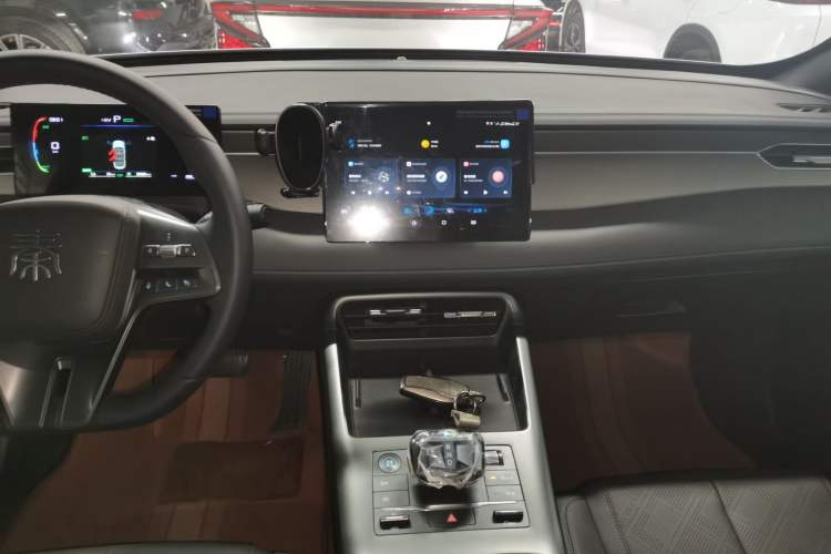 Used BYD Qin PLUS 2025 DM-i Smart Drive 55KM Leading Model