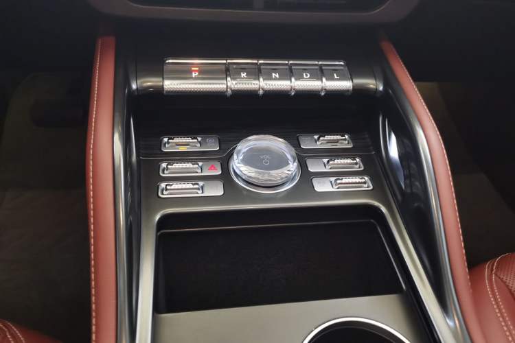 Used Lincoln Nautilus 2023 2.0T All-Wheel-Drive Luxury Hybrid Edition Gear Lever