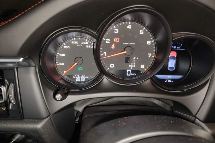 Used Porsche Macan 2020 Macan 2.0T Instrument Cluster