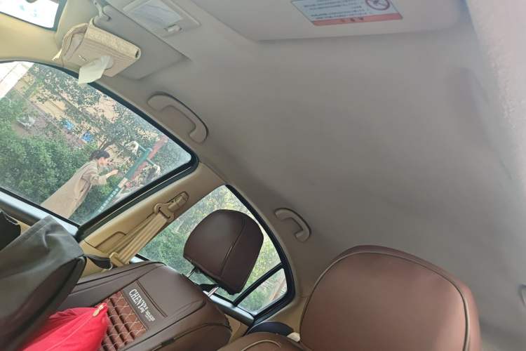 Used Suzuki SX4 S-Cross 2012 1.6L Manual - Practical Upgraded Version
