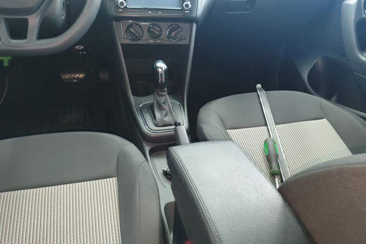 Used Volkswagen Polo 2018 1.5L Automatic Advanced Driving Model Gear Lever