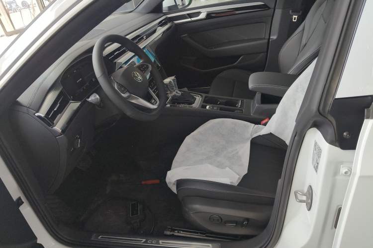 Used Volkswagen FAW-Volkswagen CC 2026 Model, 30 Million Units—Selected, 330TSI, Glamorous Left Front Seat