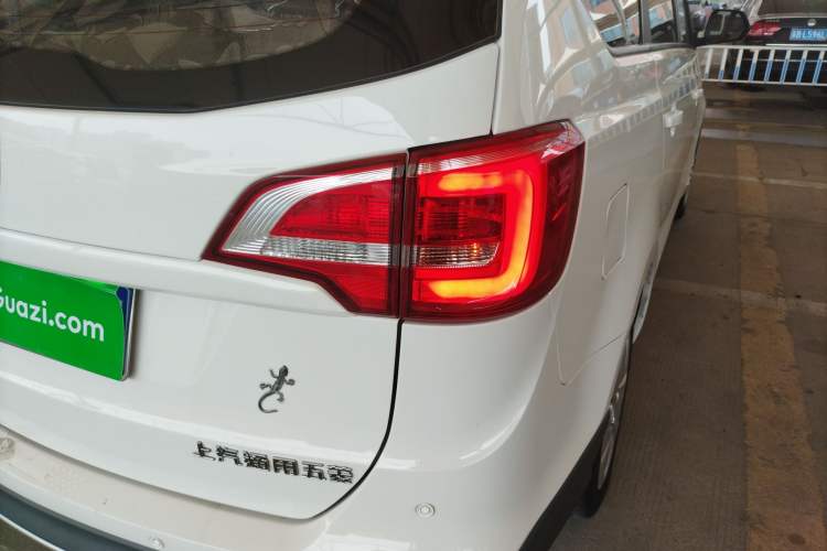 Used Baojun 730 2019 1.5L Manual Value Edition 7 Seats China VI Emission Standard Right Rear Taillight