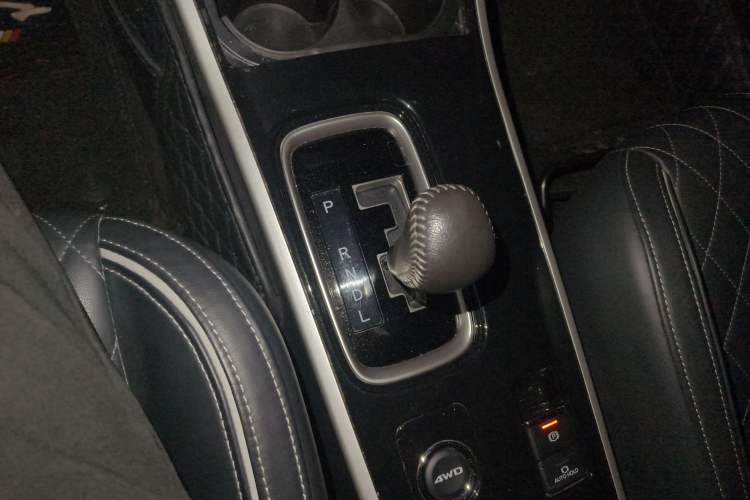 Used Mitsubishi Outlander 2020 2.4L 4x4 Zhi Xiang Edition 5 Seats