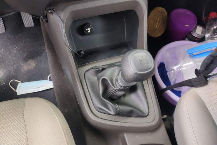 Used Wuling Hongguang V 2022 1.5L Jingqu Version Hydraulic Power Steering LAR