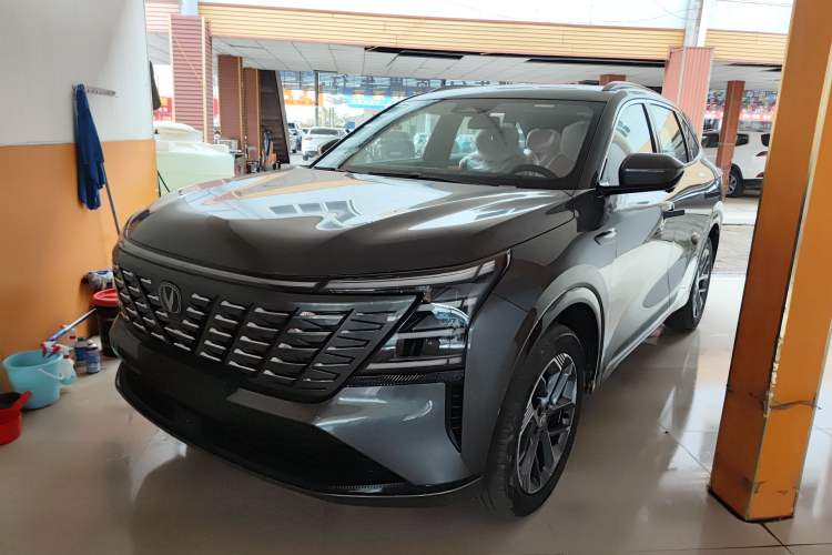 Used CHANGAN CS75 PLUS 2025 4th Generation 1.5T New Blue Whale Smart Luxury Edition