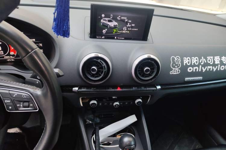 Used Audi A3 2019 Limousine 35 TFSI Sport Edition China V Emission Standard Audio And AC Panel
