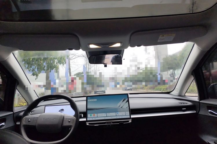 Used Venucia VX6 2025 Large Flat-Layout 520 Pro