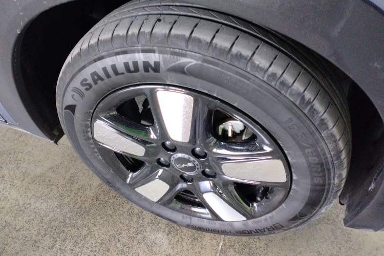 Used BYD Dolphin 2025 Intelligent Driving Version 410 km Fashion Edition Left Front Wheel Hub