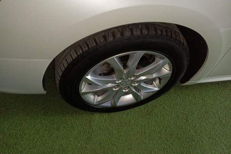 Used Peugeot 508 2015 2.0L Automatic ZhiZhen Edition Left Front Wheel Hub