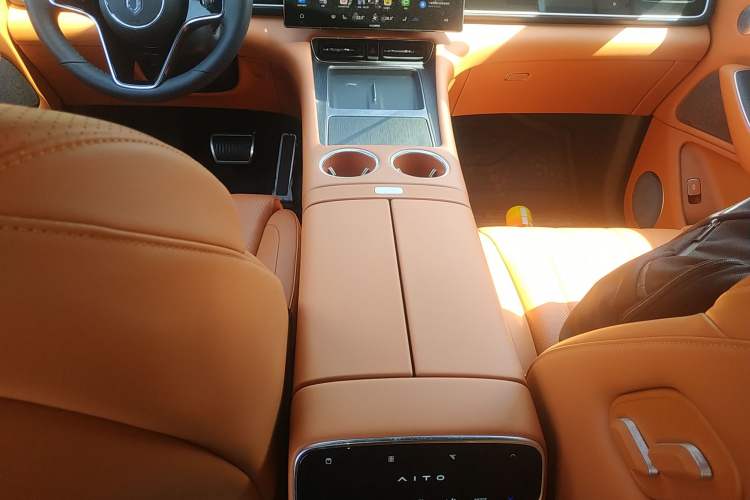 Used Hima AITO M7 2026 Model Range-Extending Max All-Wheel Drive 5-Seater Version
