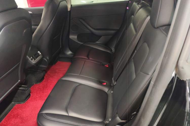 Used Tesla Model Y 2023 Rear-Wheel-Drive Version
