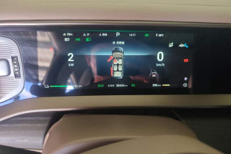 Used Denza D9 2022 DM-i 970 Four-Wheel Drive Prestige Model