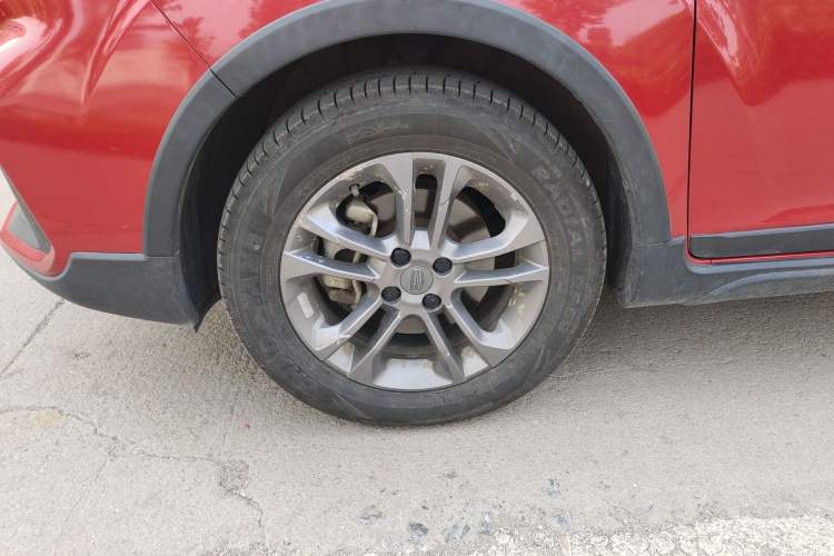 Used Geely Auto Vision X3 2020 1.5L CVT Luxury Model Left Front Wheel Hub