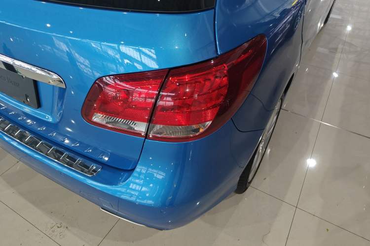 Used Mercedes-Benz B-Class 2015 B 200 Sport Edition Exterior 3