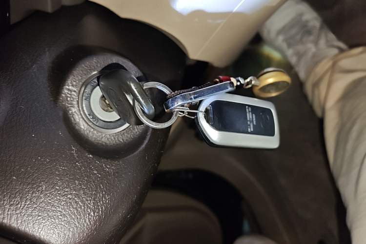 Used Toyota Highlander 2009 3.5L 4x4 7-Seater Luxury Edition Vehicle Key