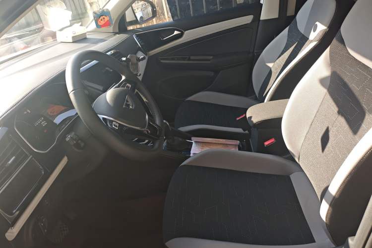 Used Jetta VS5 2024 280TSI Automatic Pioneer Edition Left Front Seat