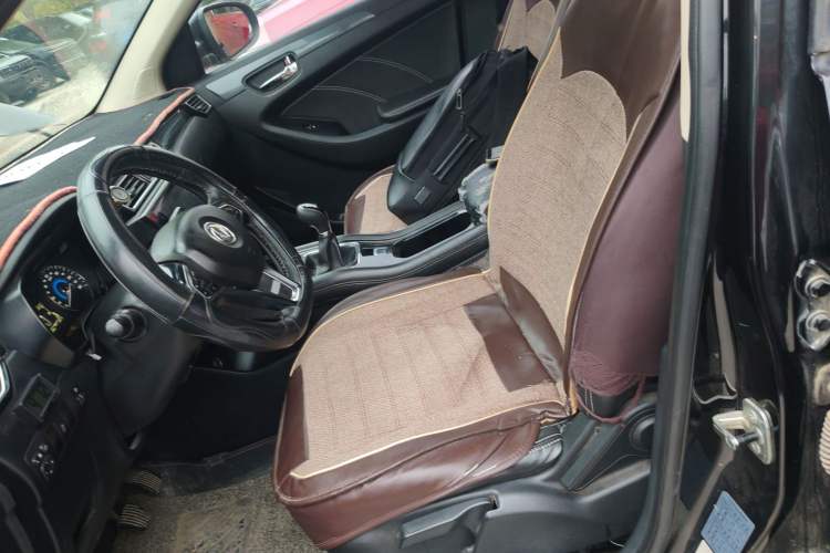 Used Dongfeng Fengon 580 2016 1.5T Manual Luxury Edition
