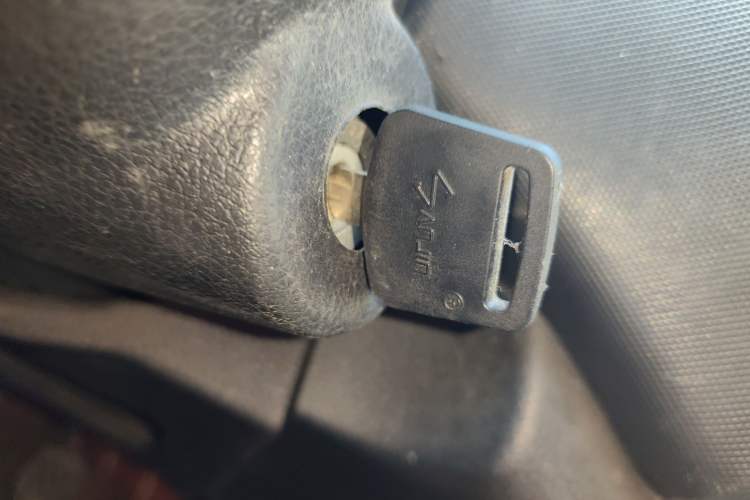 Used CHANGAN KAICHENG Ounuo S 2014 1.5L Base Version
