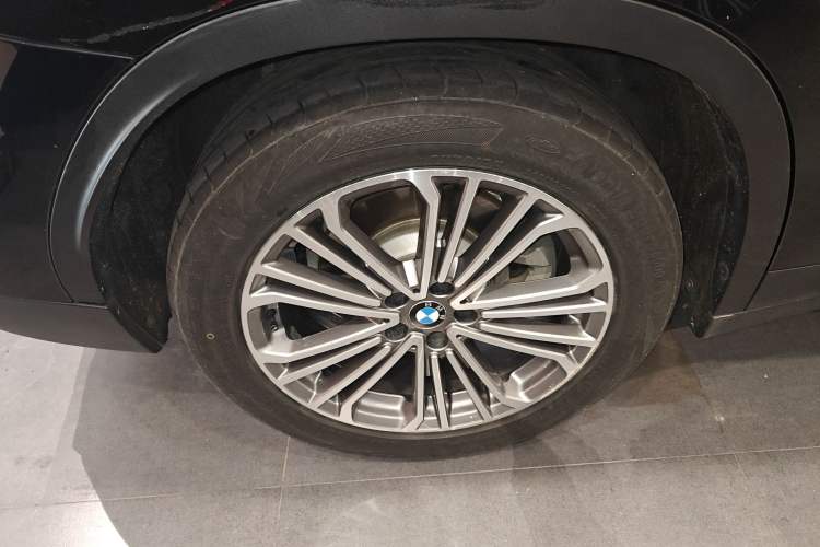 Used BMW X3 2018 xDrive28i Luxury Package China VI Emission Standard Right Rear Wheel Hub