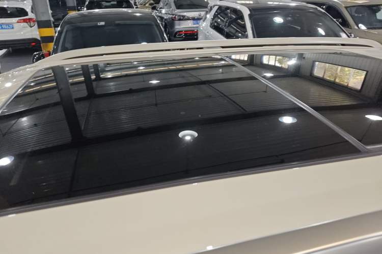 Used Formula Leopard Titanium 3 2025 Model 501KM Rear-Drive Ultra Version Roof