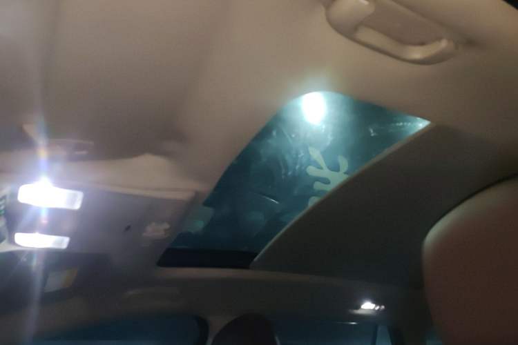 Used Buick Envision 2015 20T Four-Wheel Drive Luxury Model Headliner