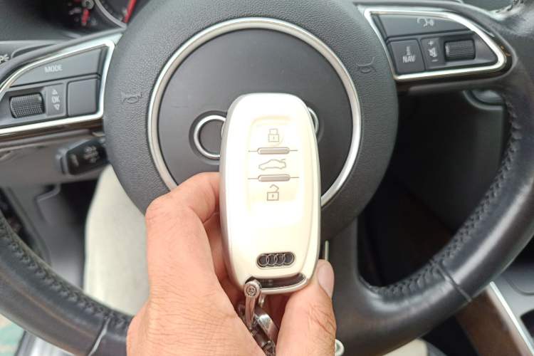 Used Audi Q5 2016 40 TFSI Comfort Model