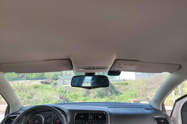 Used Volkswagen Polo 2014 1.6L Manual Comfort Edition