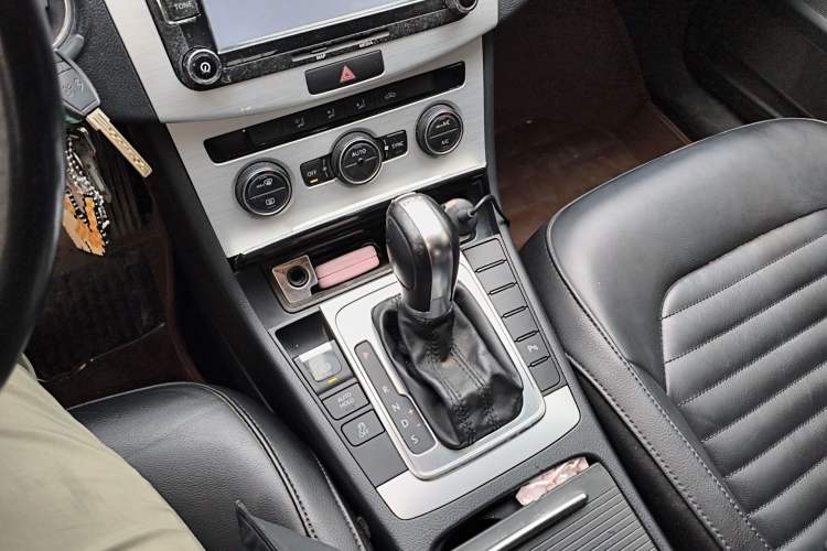 Used Volkswagen Magotan 2015 1.8TSI Advanced Model