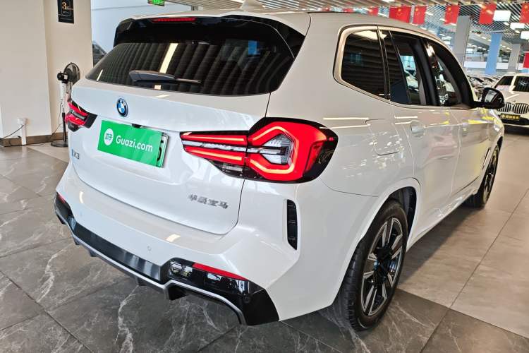 Used BMW iX3 2024 Leading Model
