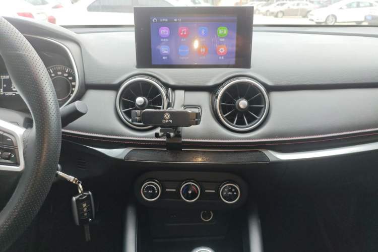 Used Dongfeng Fengon 500 2022 1.5L Manual Enjoyment Model