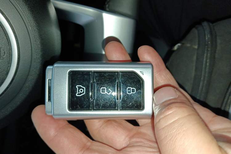 Used 212 T01 2025 2.0T Changfeng